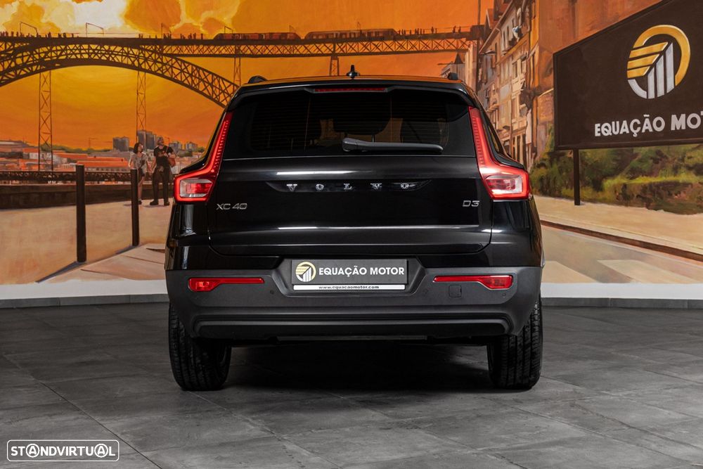 Volvo XC 40 2.0 D3 Momentum Core - 4
