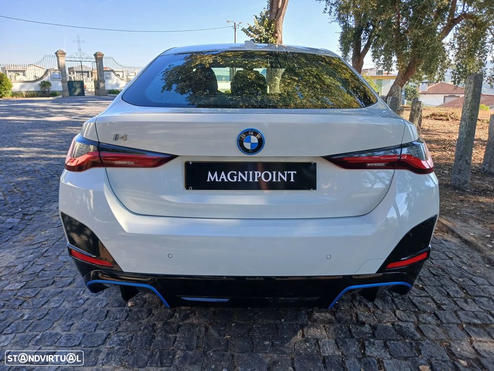 BMW i4 eDrive35 Pack Desportivo M - 7