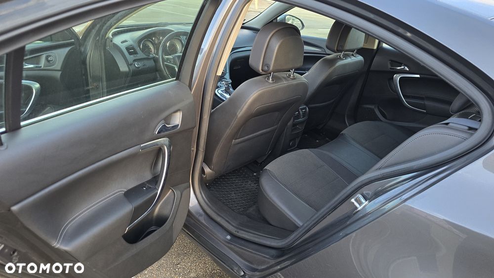 Opel Insignia 2.0 T Sport 4x4 - 12