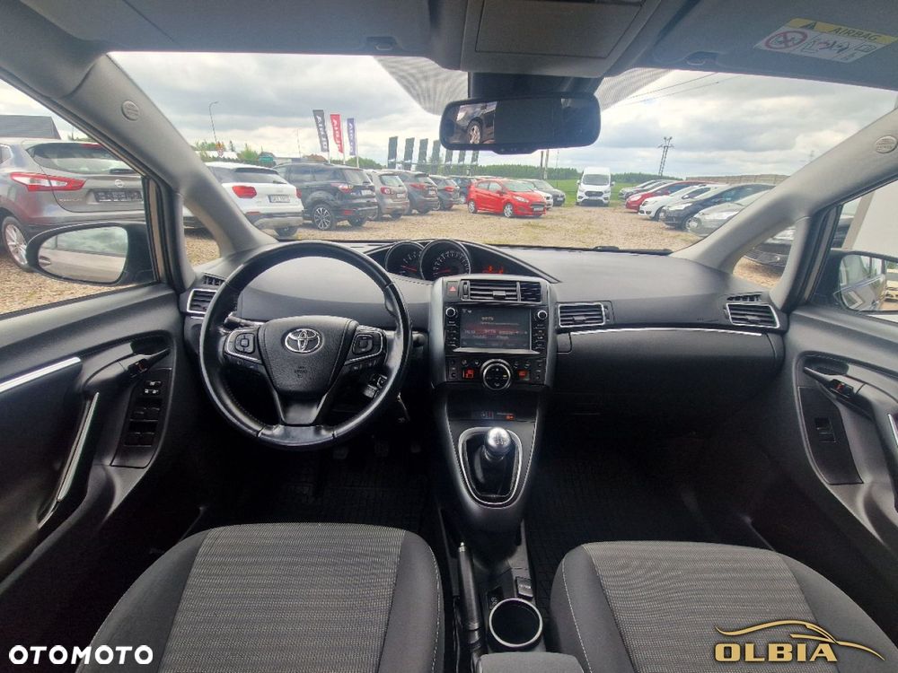 Toyota Verso 1.6 D-4D Prestige - 8