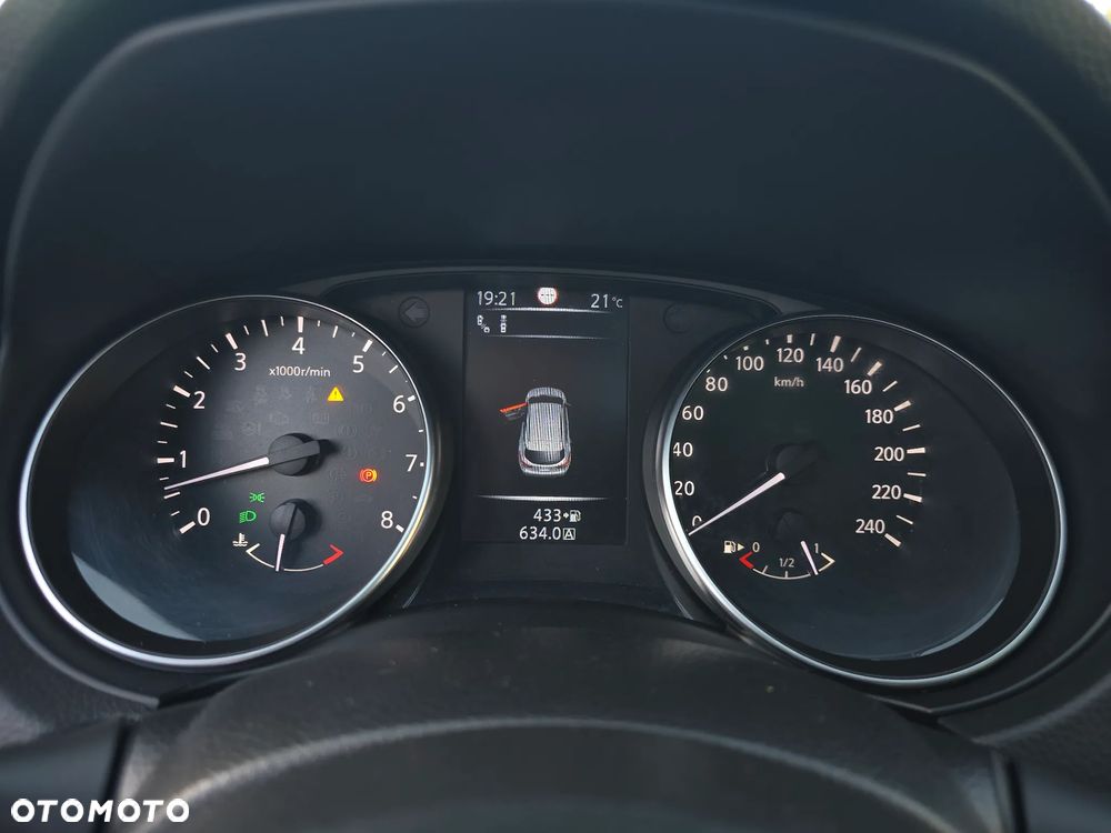 Nissan Qashqai 1.6 DIG-T Tekna+ - 26