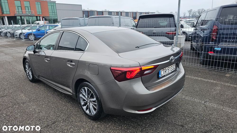 Toyota Avensis 1.8 Premium - 2