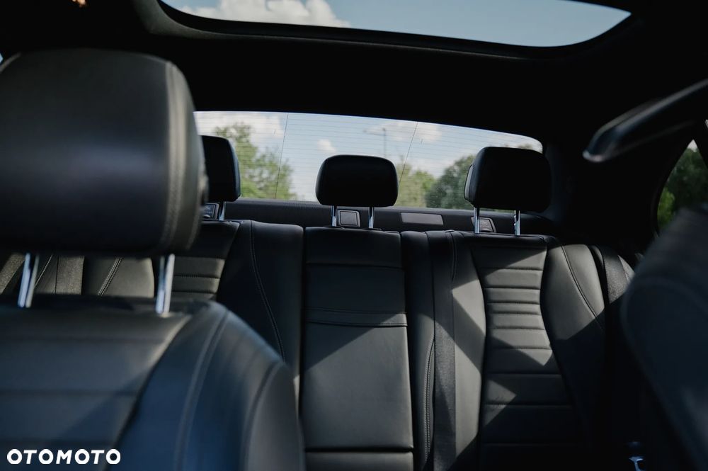 Mercedes-Benz Klasa E 220 d 4-Matic Business Edition 9G-TRONIC - 6