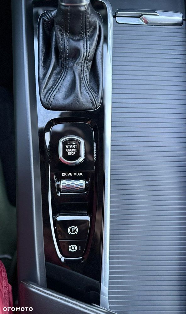 Volvo V60 D4 Geartronic Momentum Pro - 23