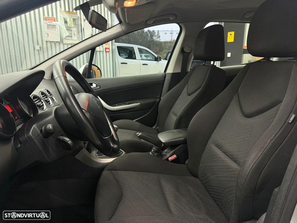 Peugeot 308 1.6 HDi Active J17 - 10