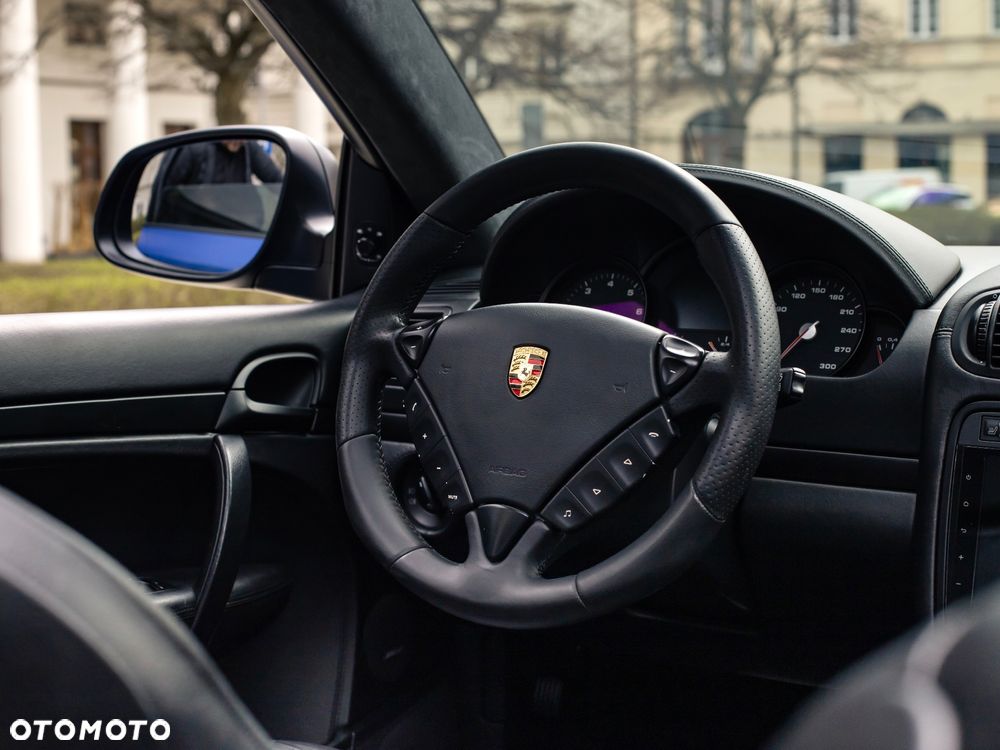 Porsche Cayenne - 26