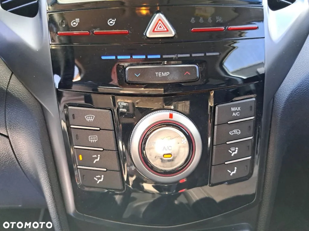 SsangYong/KGM XLV - 17