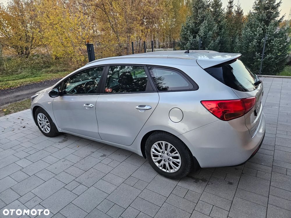 Kia Ceed - 6