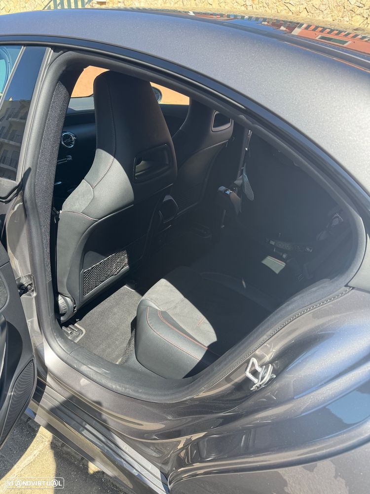 Mercedes-Benz CLA 250 - 5