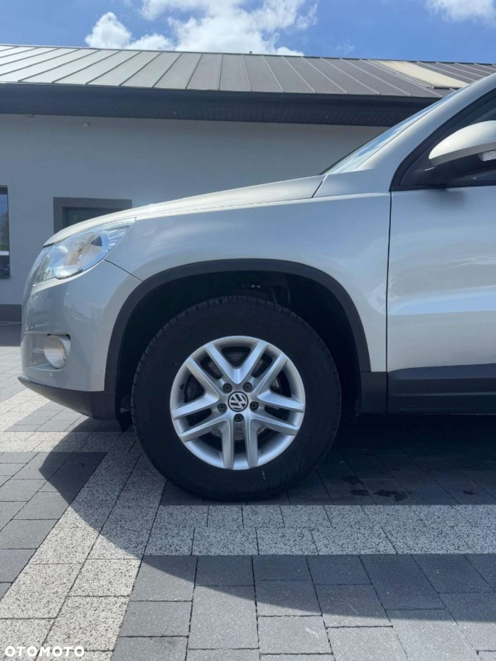 Volkswagen Tiguan - 13