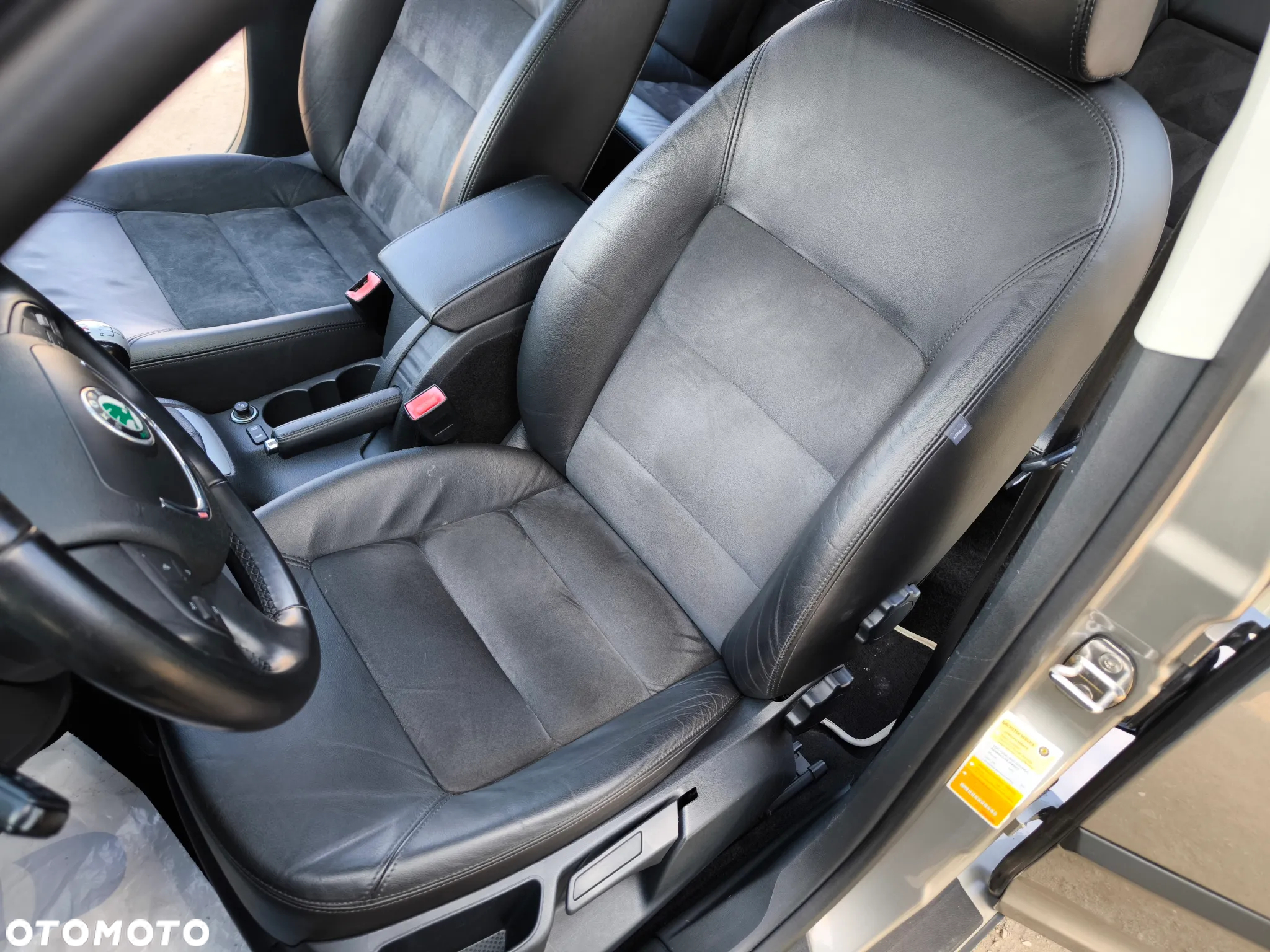 Skoda Octavia Combi 1.8 TSI 4x4 Scout - 23