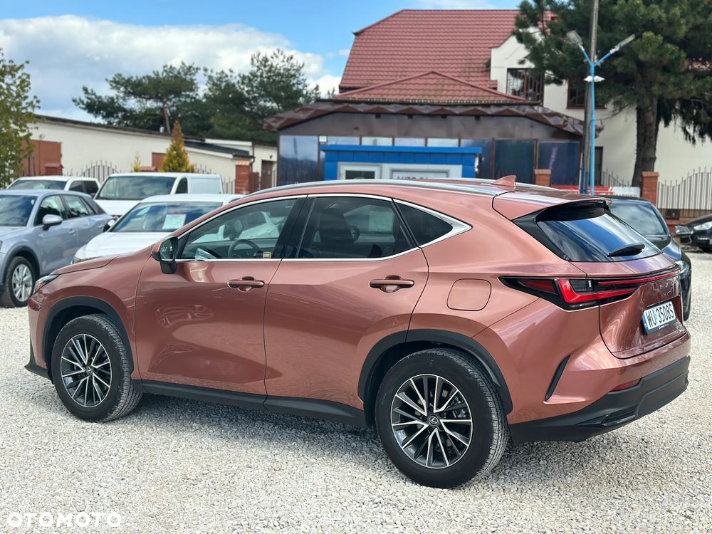 Lexus NX 350h Prestige 2WD - 8