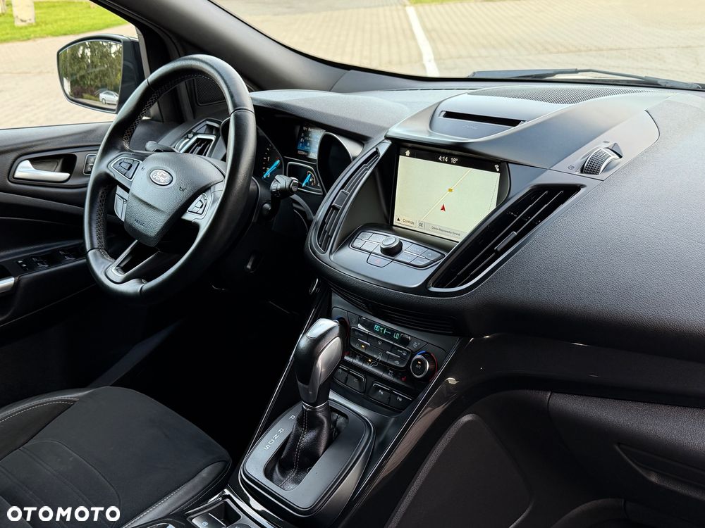 Ford Kuga 2.0 TDCi 4x4 ST-Line - 26