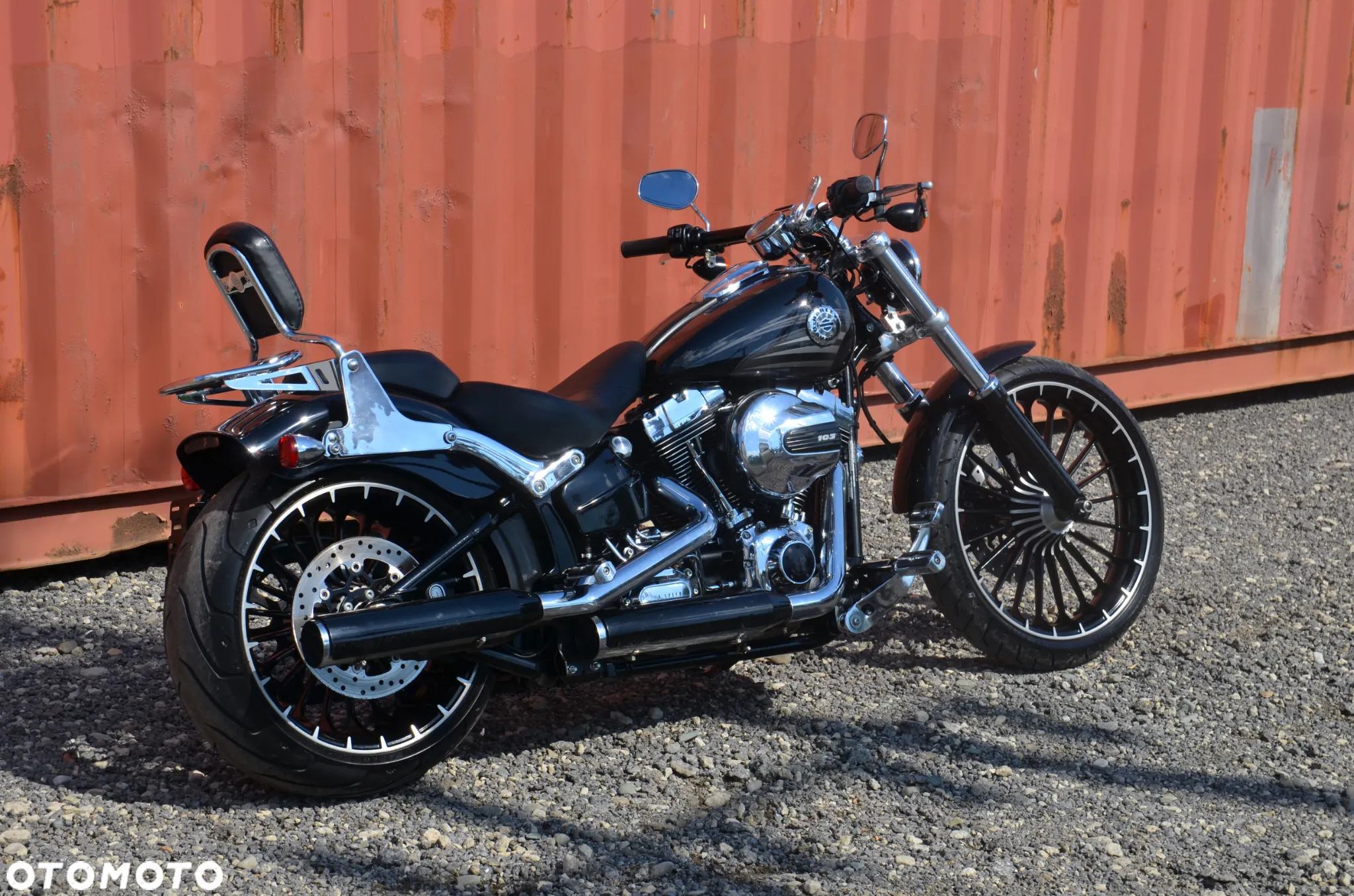 Harley-Davidson FXSB Breakout - 18