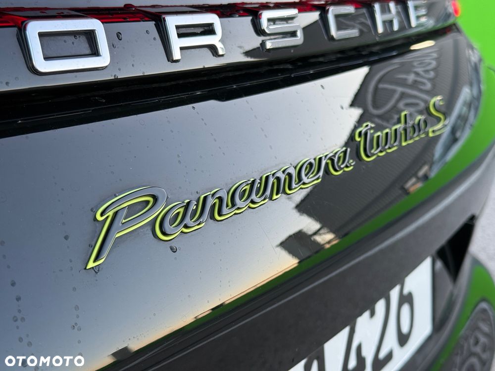 Porsche Panamera Turbo S - 6