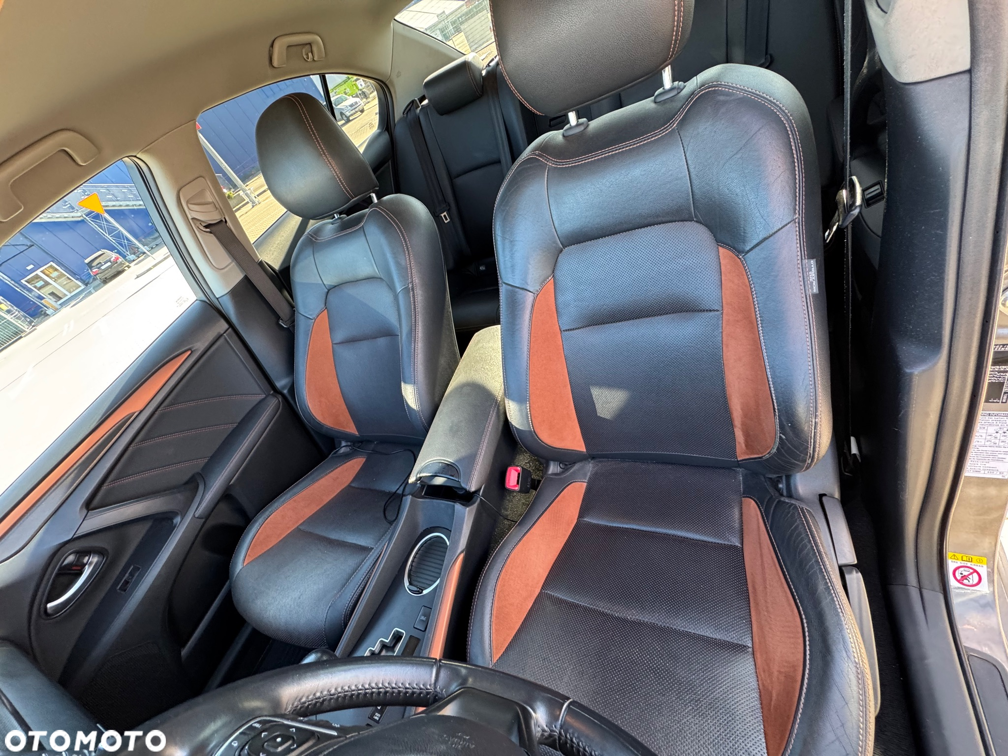 Toyota Avensis 1.8 Premium MS - 15