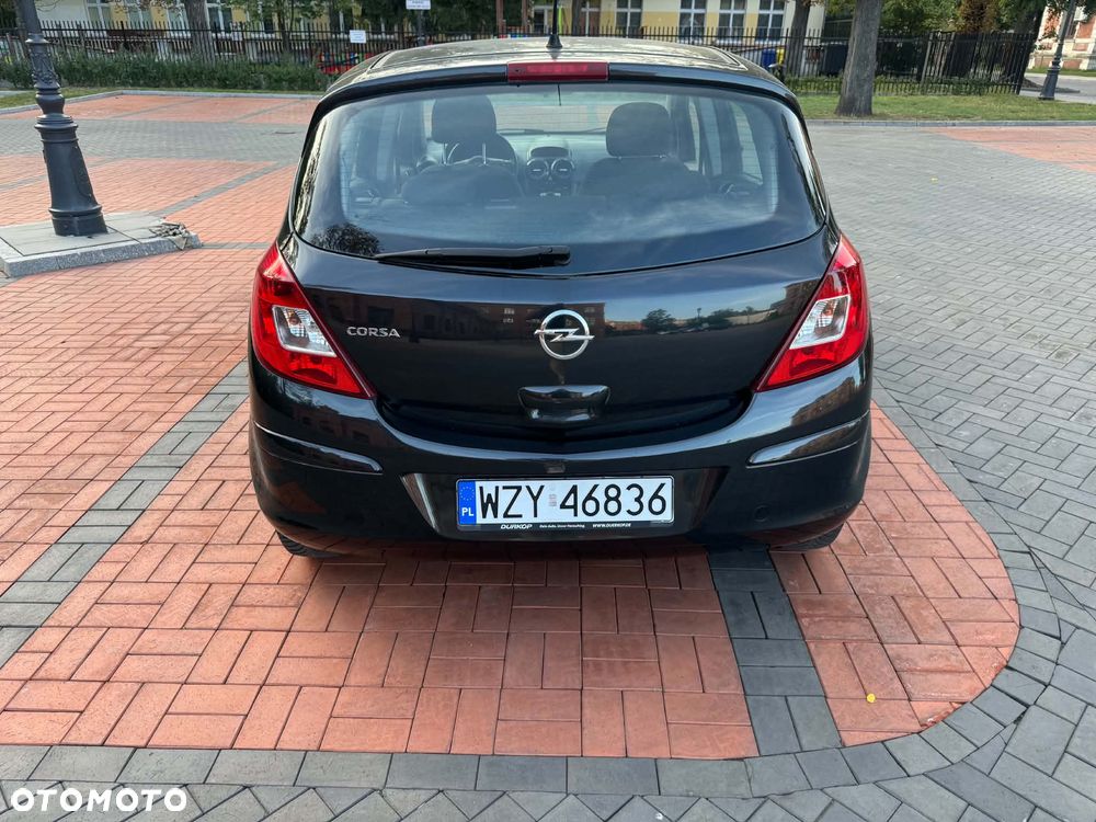 Opel Corsa 1.2 16V Cosmo - 5