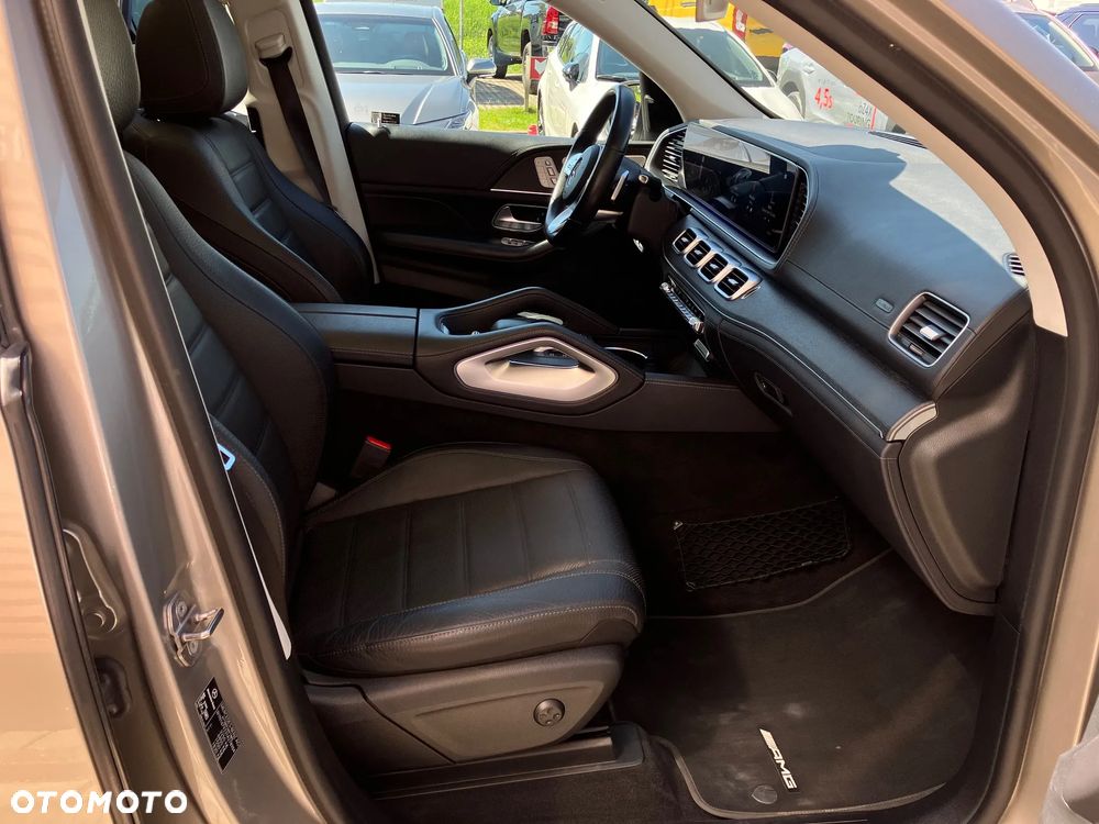Mercedes-Benz GLS - 17