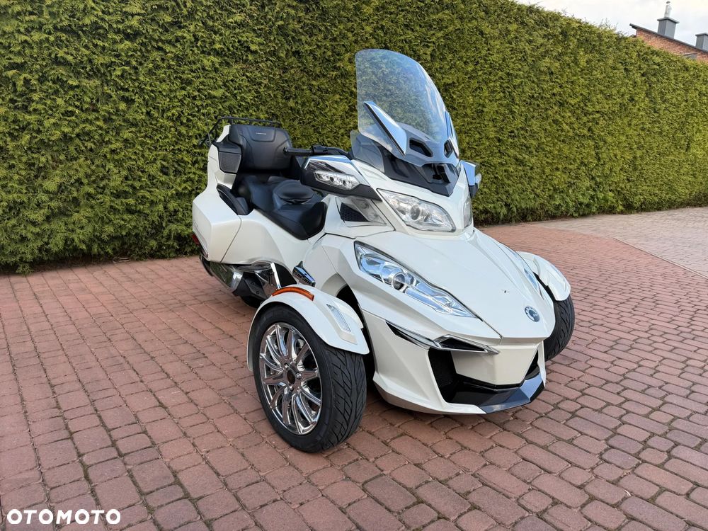 Can-Am Spyder - 1