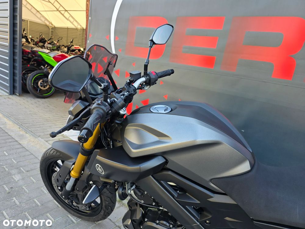 Yamaha MT - 9