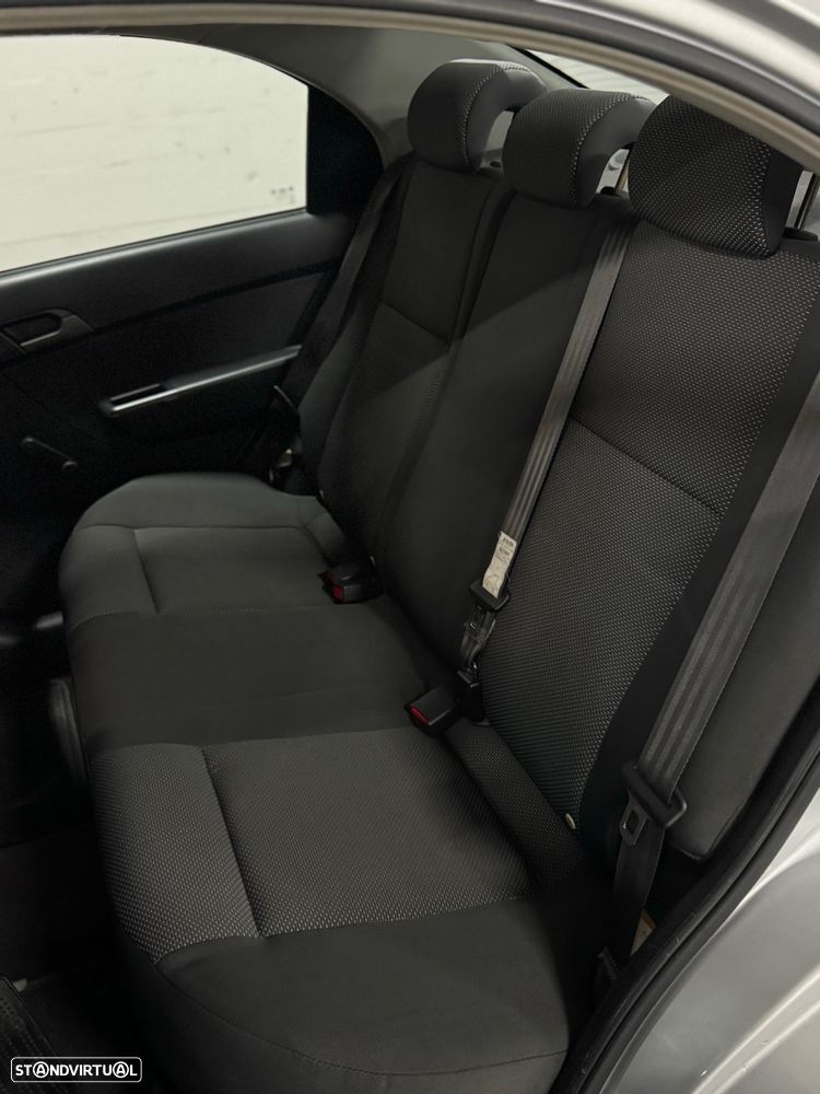Chevrolet Aveo 1.2 LS - 8