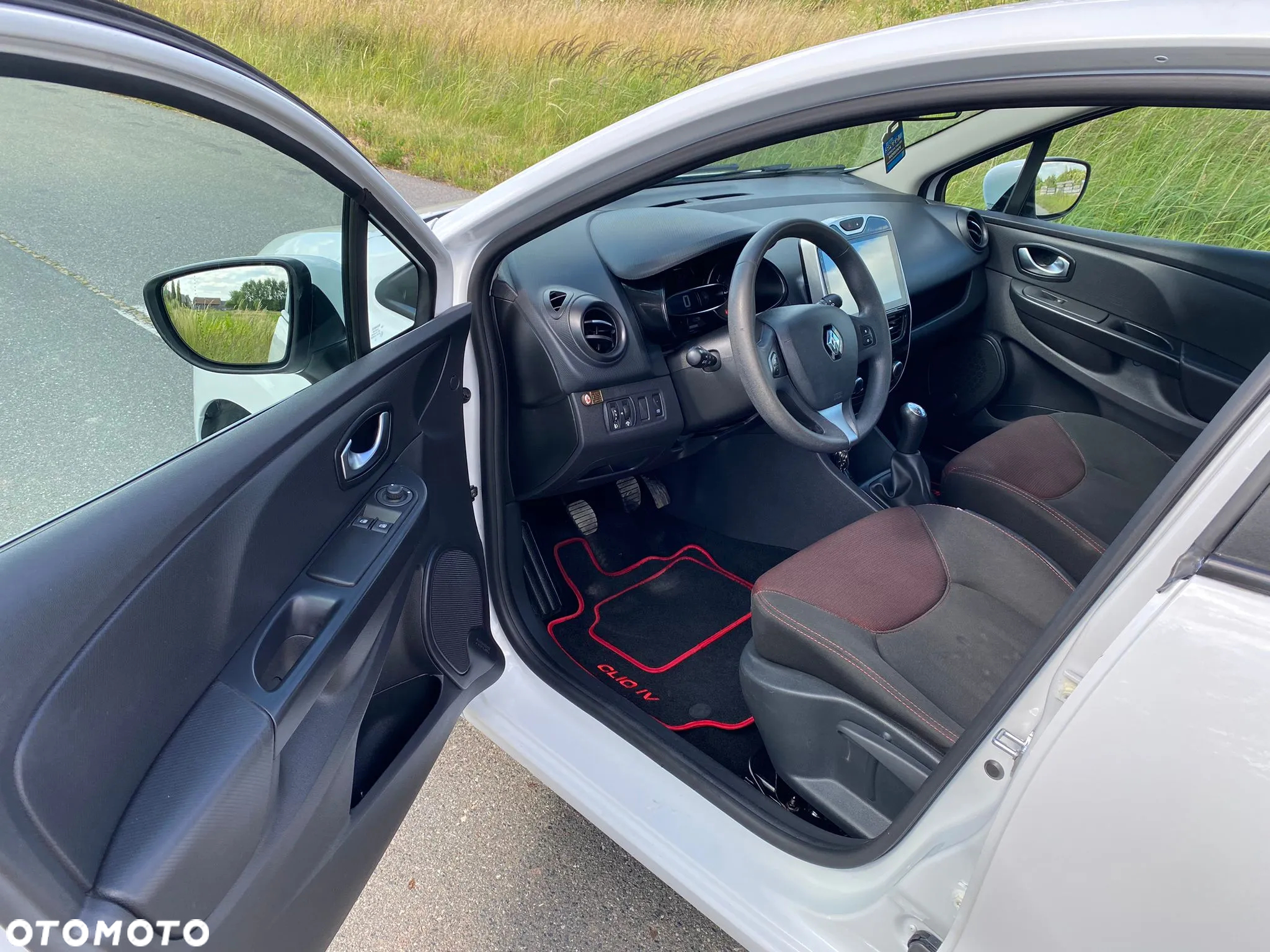 Renault Clio - 8