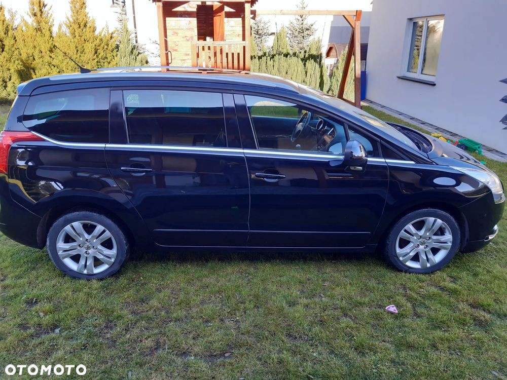 Peugeot 5008 2.0 HDi Premium - 4