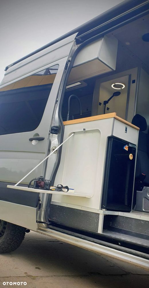 Mercedes-Benz Sprinter Kamper Campervan - 24