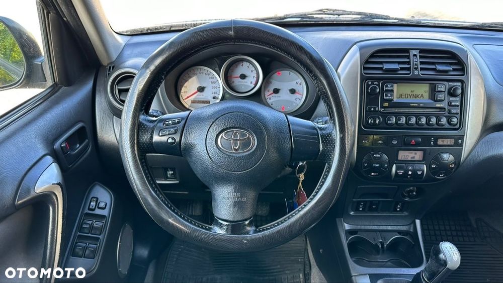 Toyota RAV4 2.0 VVT-i 4x4 - 23