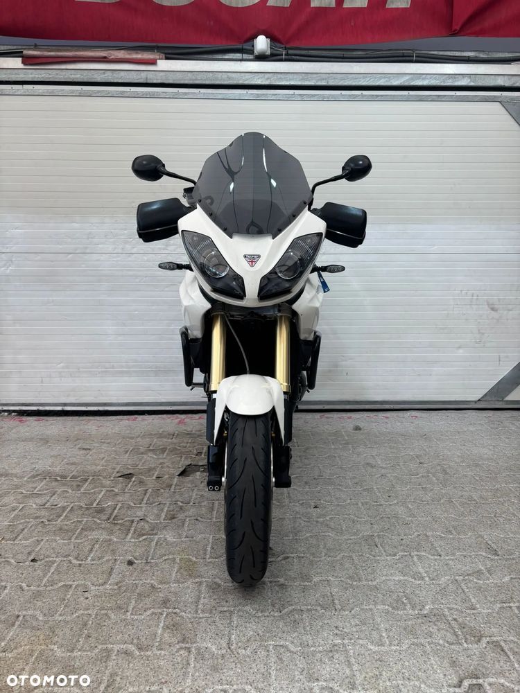 Triumph Tiger - 32
