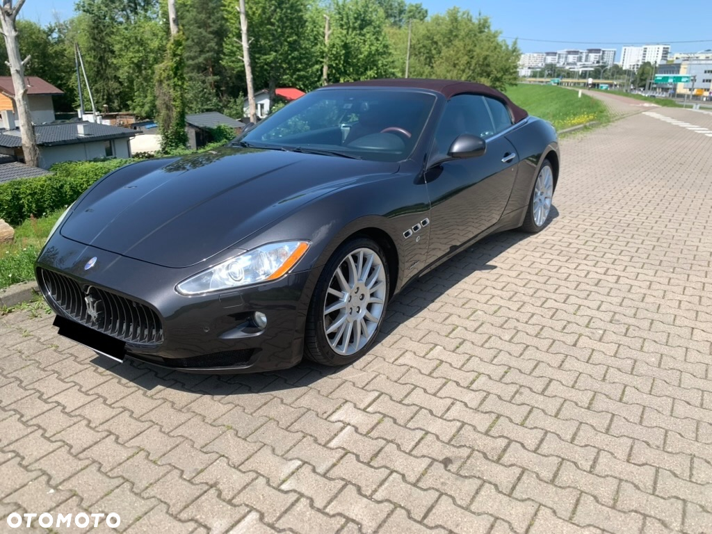 Maserati GranCabrio - 13