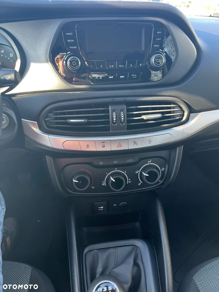 Fiat Tipo 1.4 16v Easy - 2