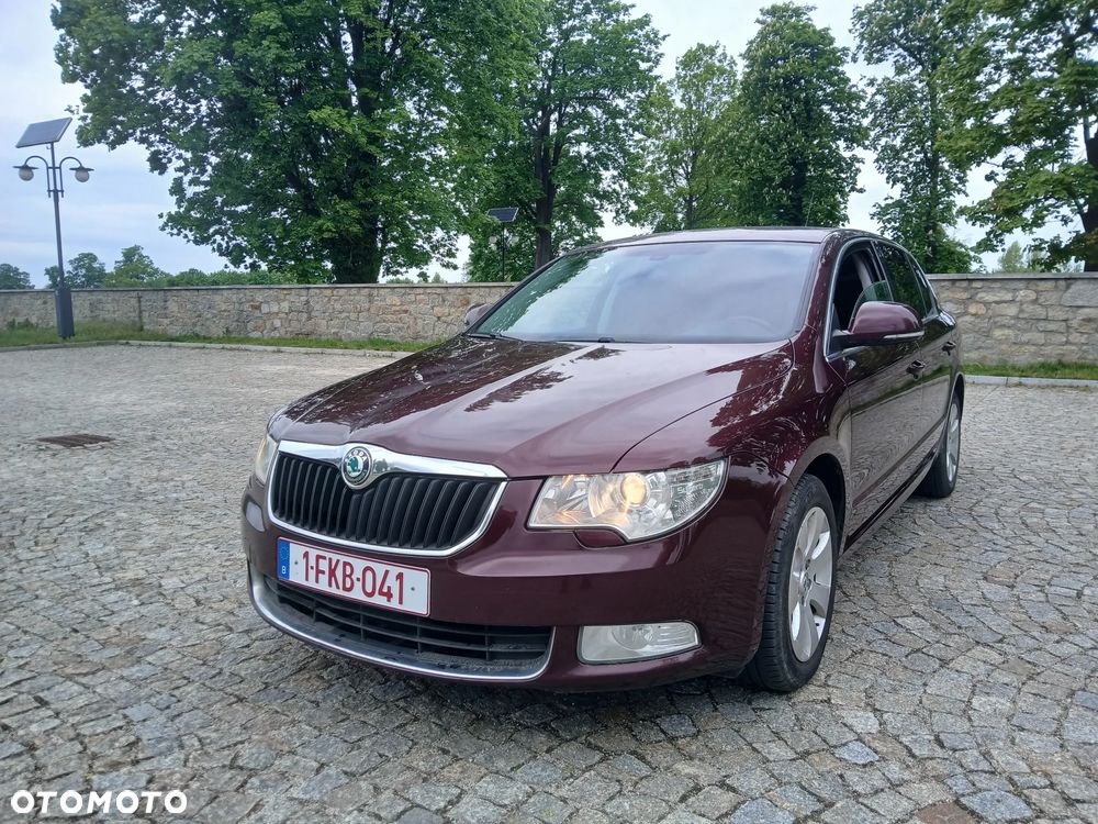 Skoda Superb 2.0 TDI DPF Elegance - 18