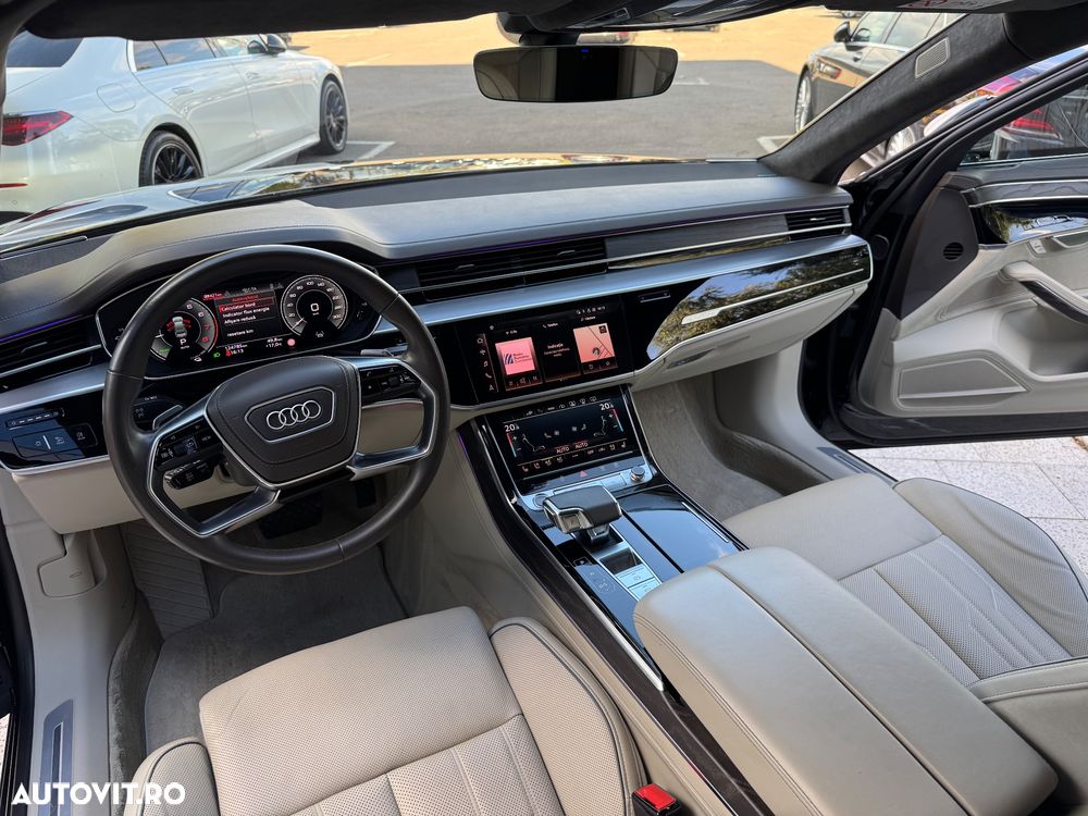 Audi A8 - 40