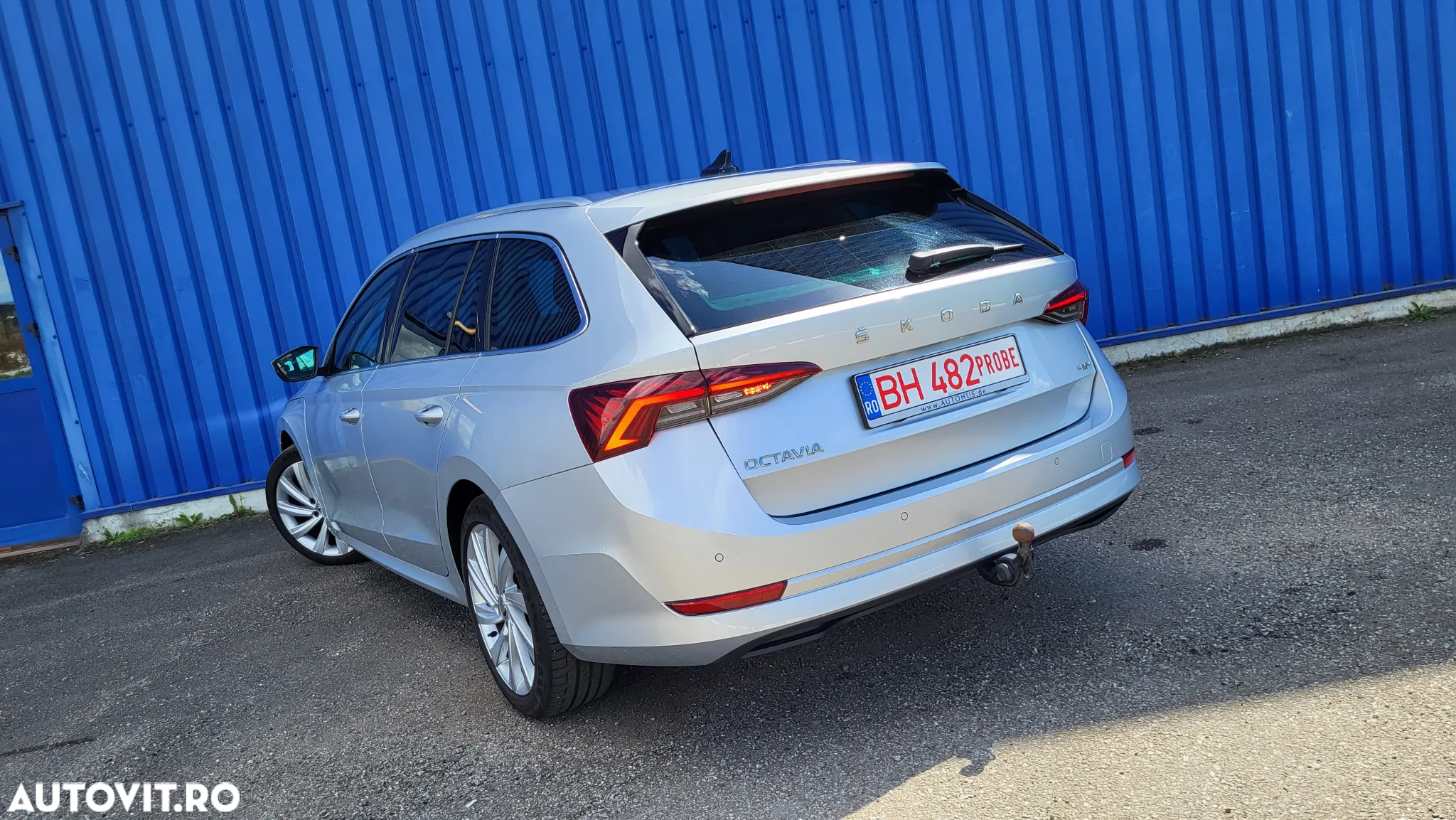 Skoda Octavia Combi 2.0 TDI 4x4 DSG Style - 8