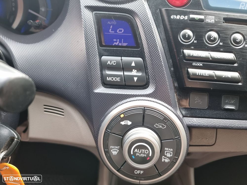 Honda Insight - 10