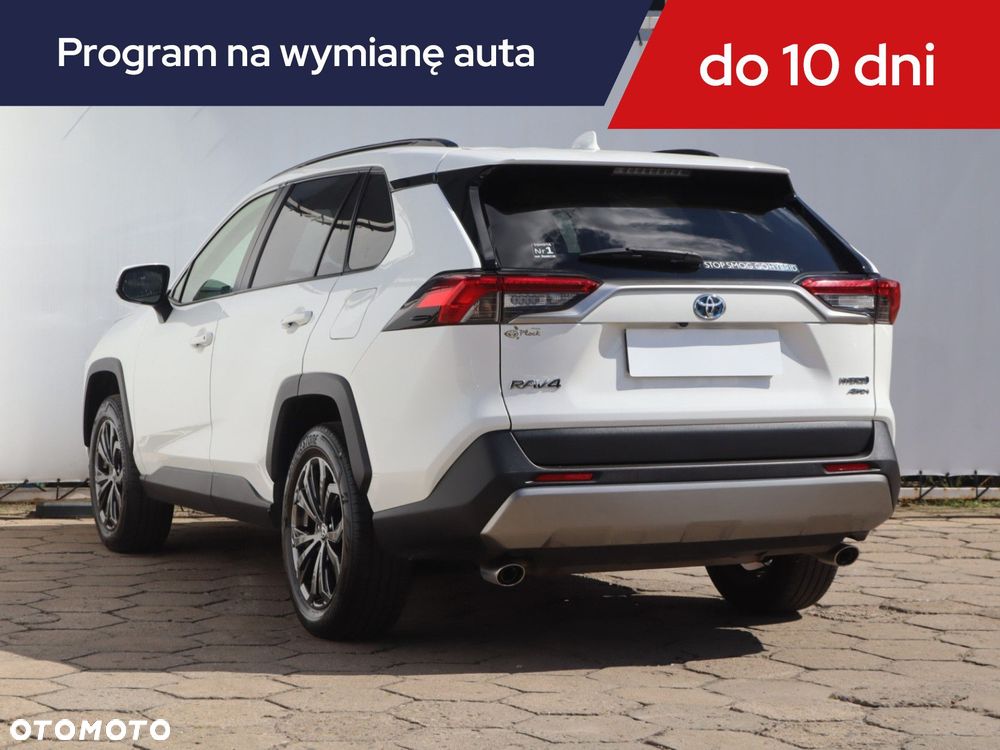 Toyota RAV4 - 6