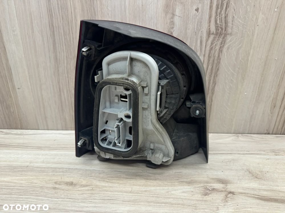 Lampa tylna prawa Vw Polo 9N Lift Europa - 3