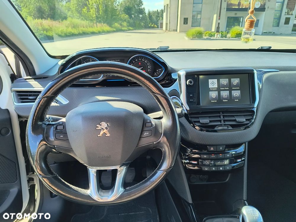 Peugeot 2008 1.6 BlueHDi Allure - 18