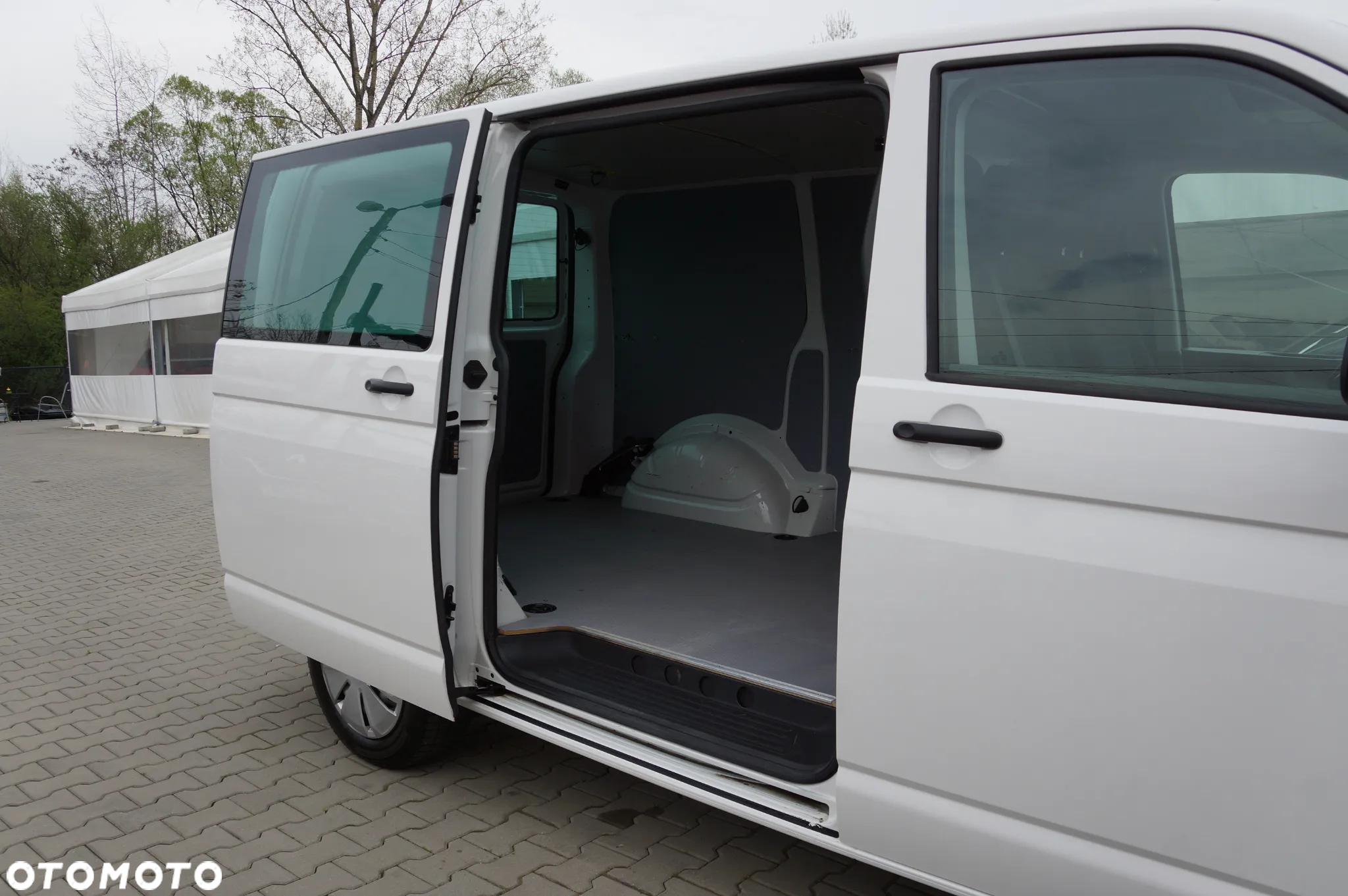 Volkswagen Transporter - 25