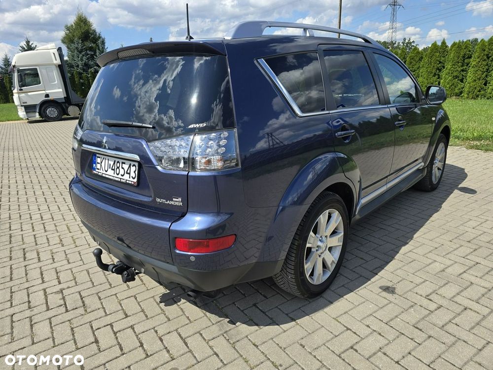 Mitsubishi Outlander - 9