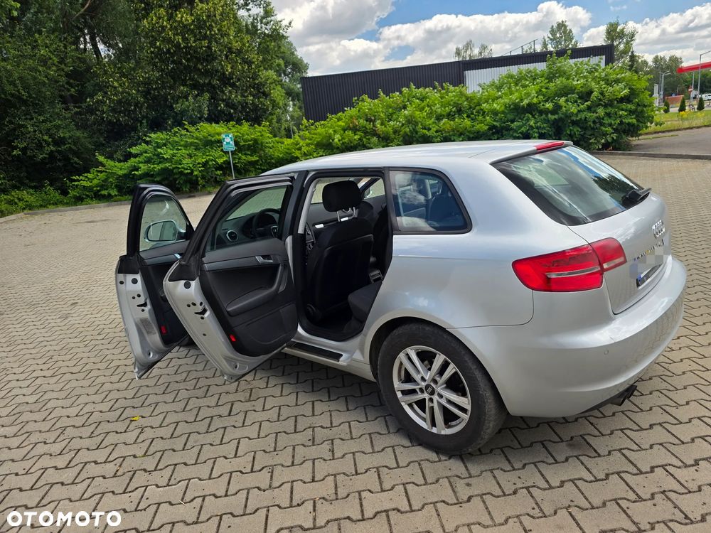Audi A3 Sportback - 10
