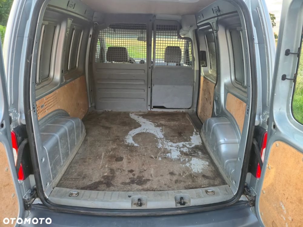 Volkswagen Caddy - 8