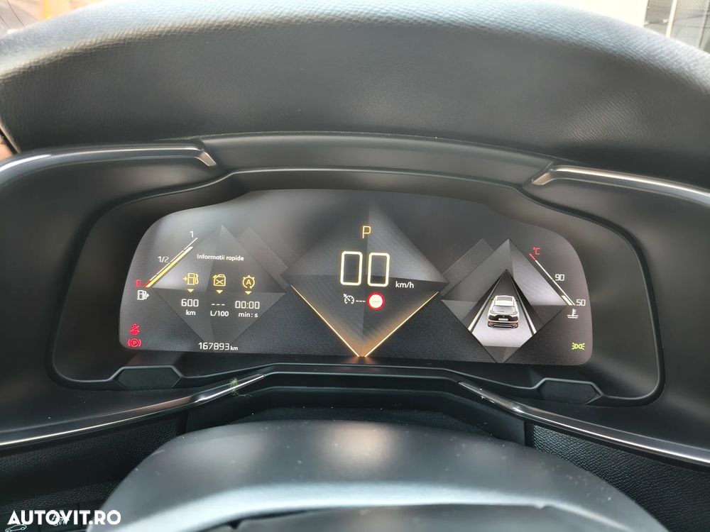 DS Automobiles DS 7 Crossback - 8