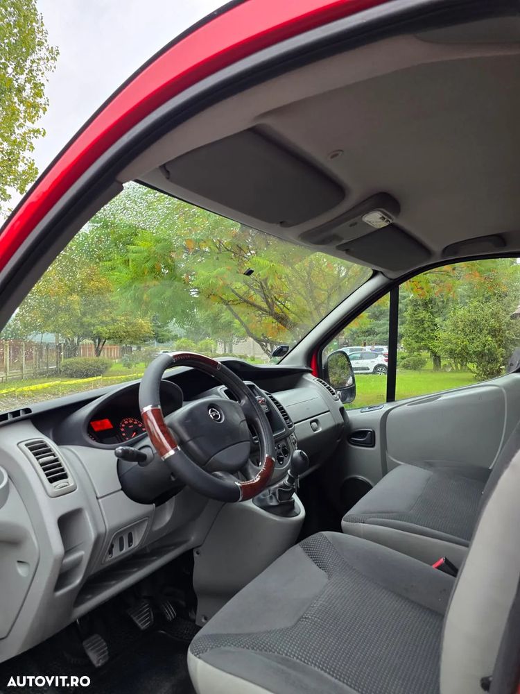 Opel Vivaro - 18