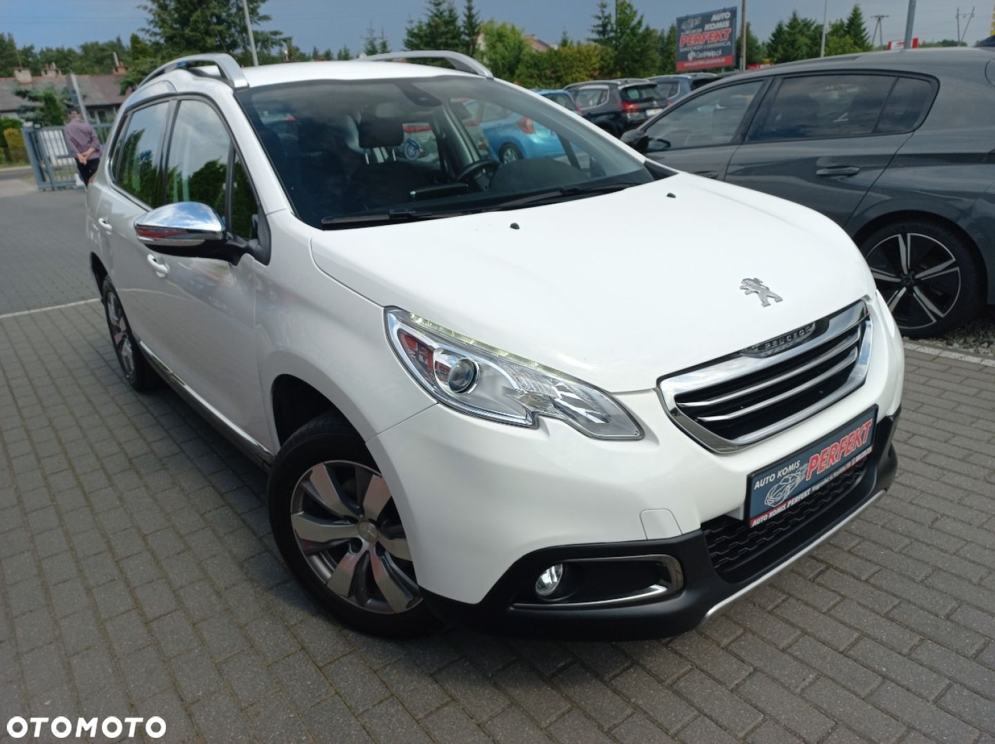 Peugeot 2008 - 4