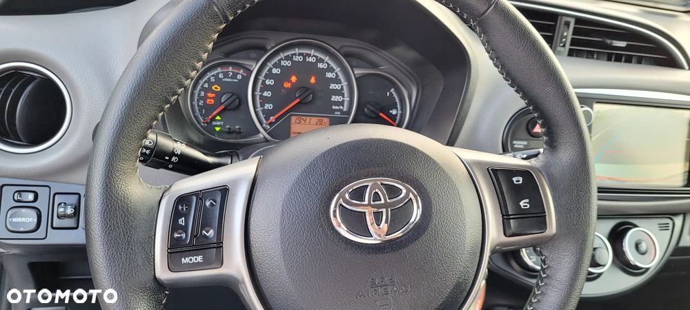 Toyota Yaris 1.33 Premium - 10
