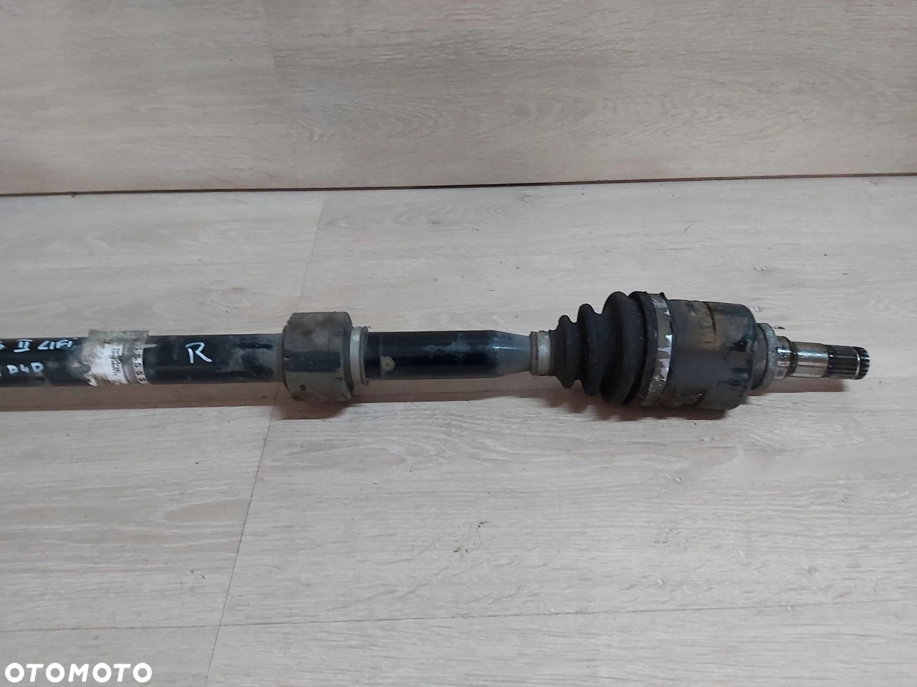 Toyota Auris II Lift 1,4 D4D półoś prawa 43410-0F041 - 3