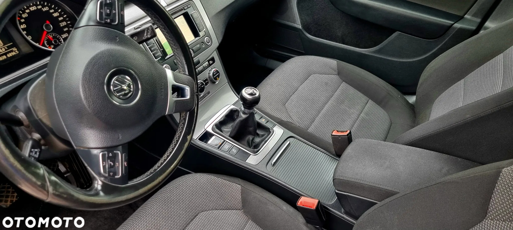 Volkswagen Passat Variant 2.0 TDI BlueMotion Technology Comfortline - 23