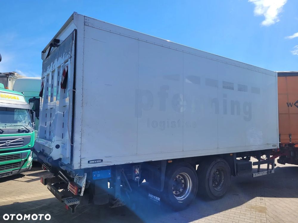 Kögel chłodnia izoterma*przejazdowa*tandem*przewierty*ogrzewanie* - 11